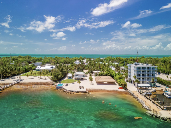 Islamorada Three Bedroom Home with Full Ocean View & Pool
